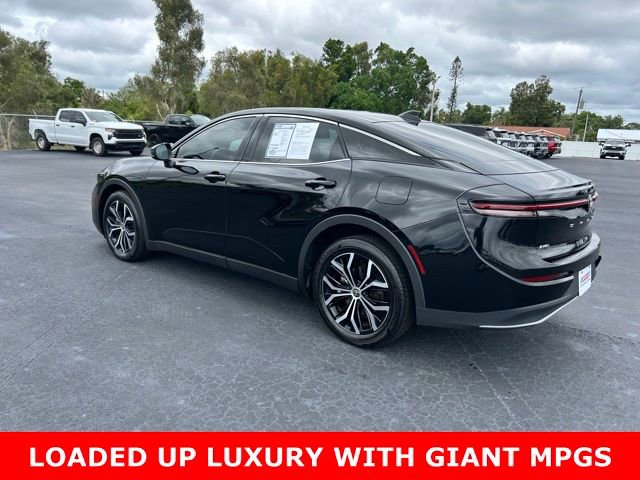 Used 2023 Toyota Crown XLE image 4