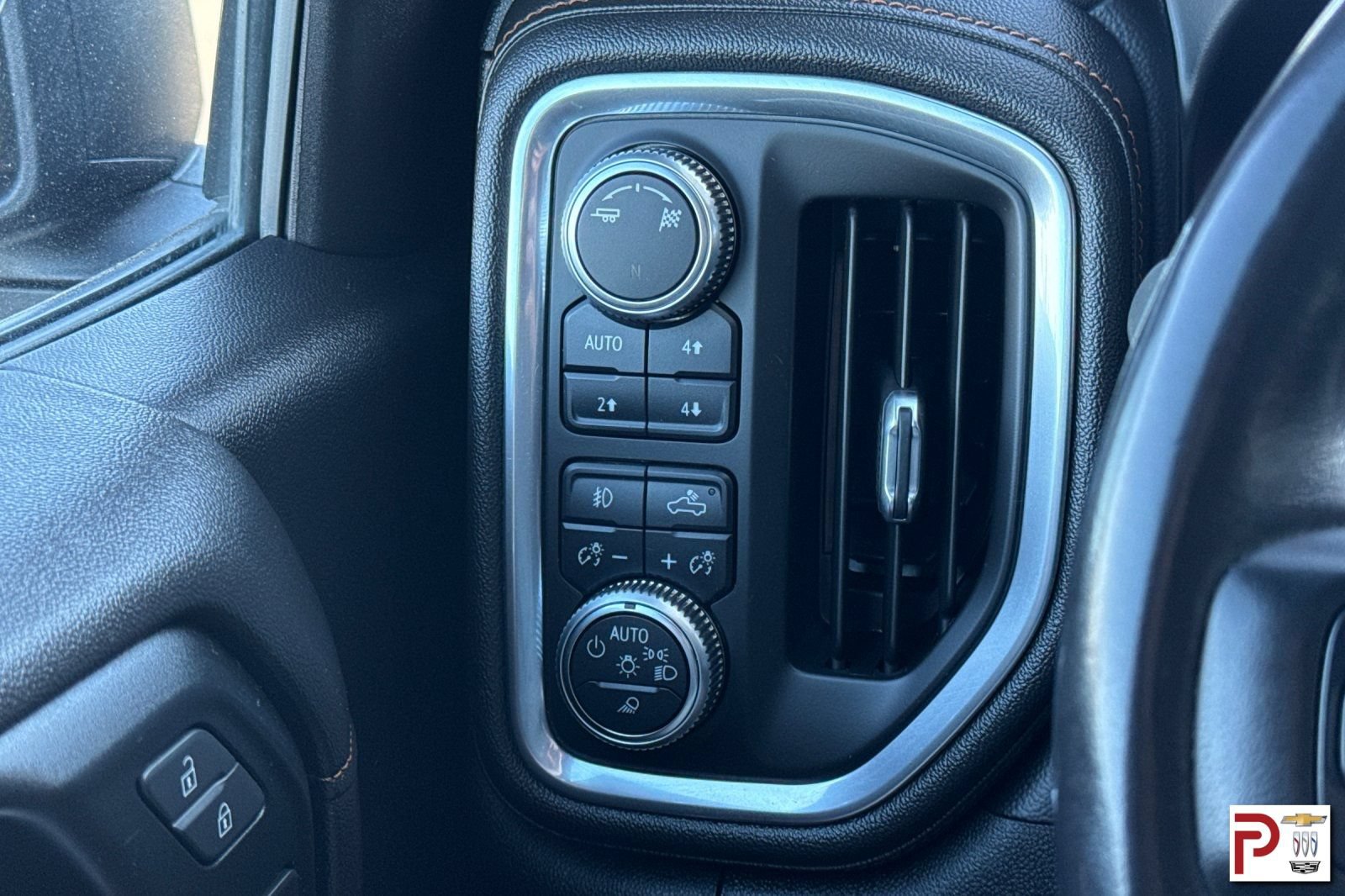 Certified 2019 GMC Sierra 1500 AT4 w/ AT4 Preferred Package AWD/4WD image 31