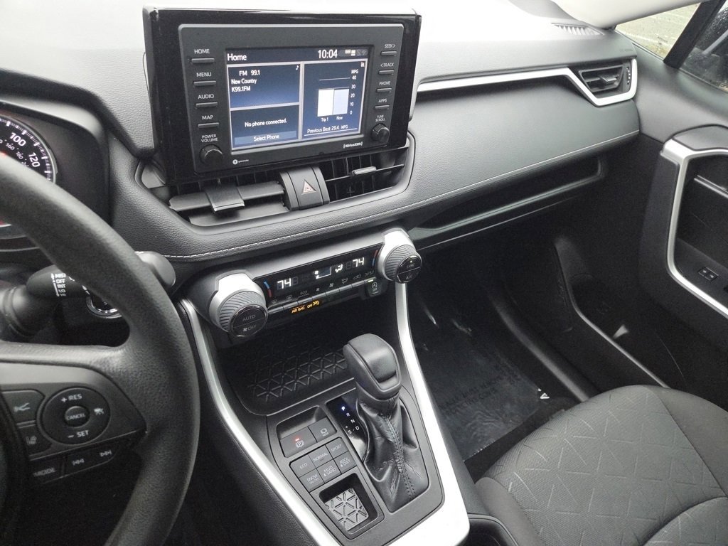 Used 2022 Toyota RAV4 XLE image 29