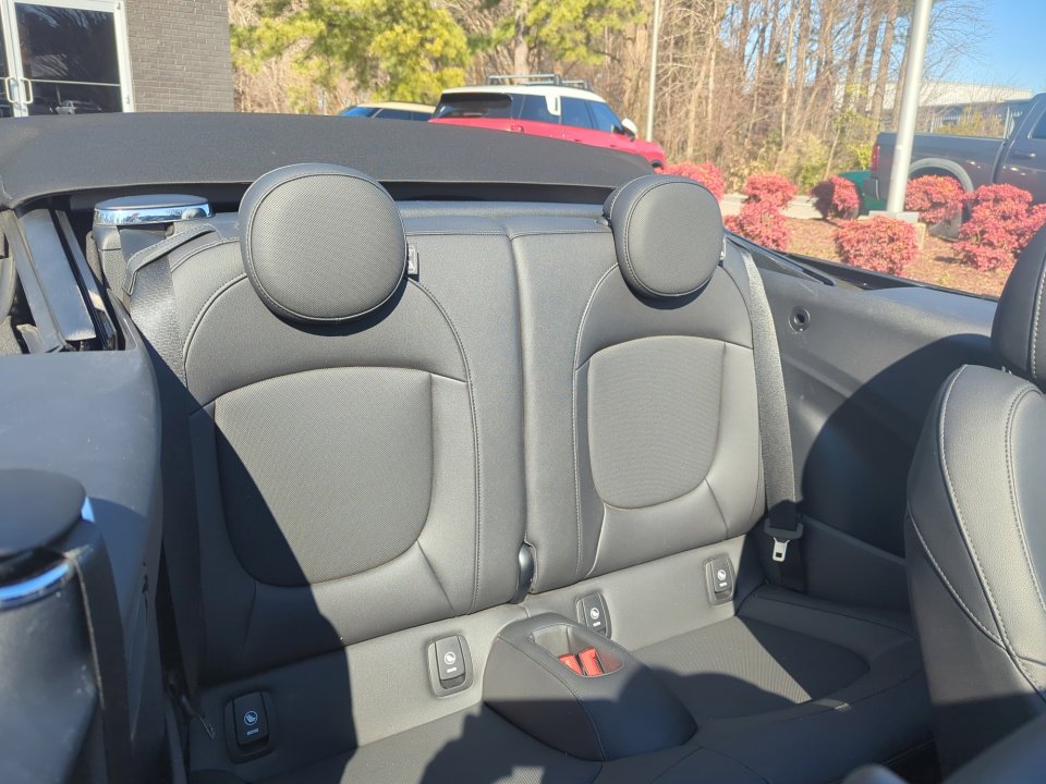 Certified 2023 MINI Cooper S image 29