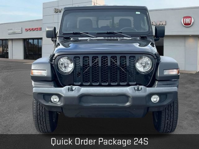 Used 2020 Jeep Gladiator Sport w/ Quick Order Package 24S AWD/4WD video 2