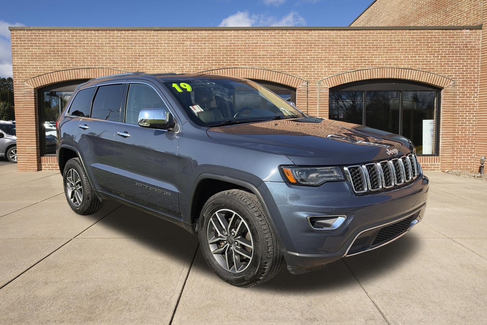 Used 2019 Jeep Grand Cherokee Limited w/ Luxury Group II