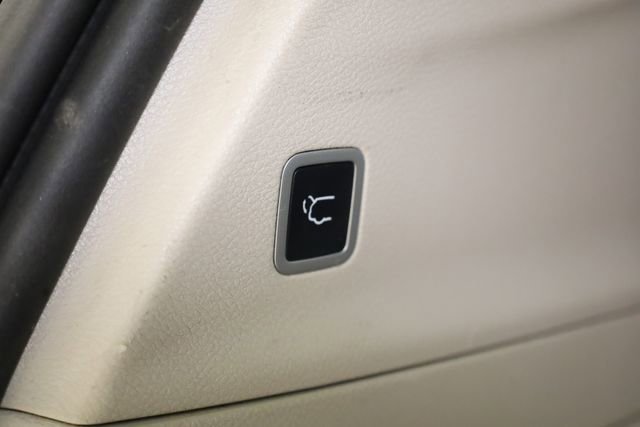 Used 2020 Chrysler Pacifica Touring-L image 34