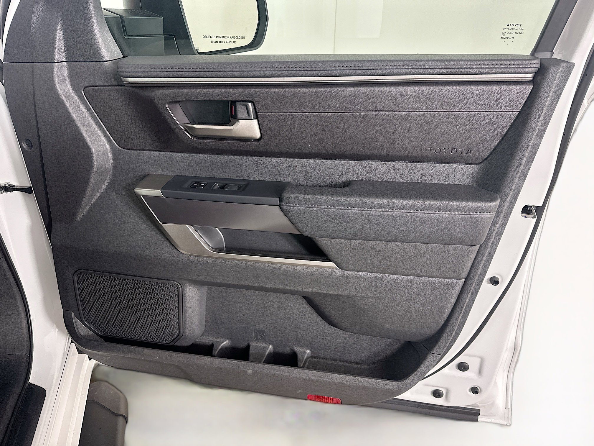 Used 2025 Toyota Tundra SR5 w/ SR5 Premium Package image 31