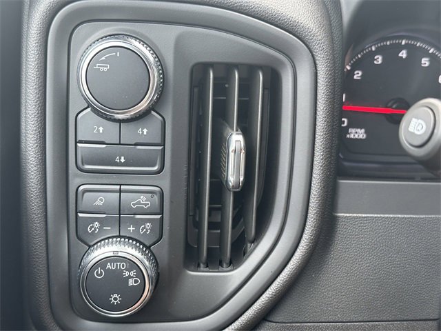 Used 2024 GMC Sierra 2500 Pro image 29