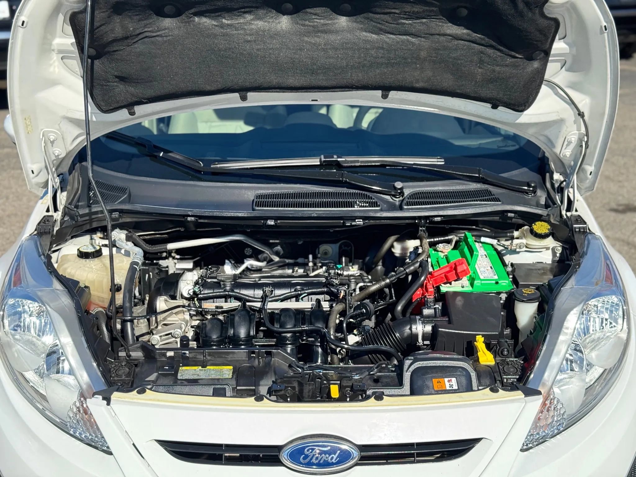 Used 2012 Ford Fiesta SE image 30