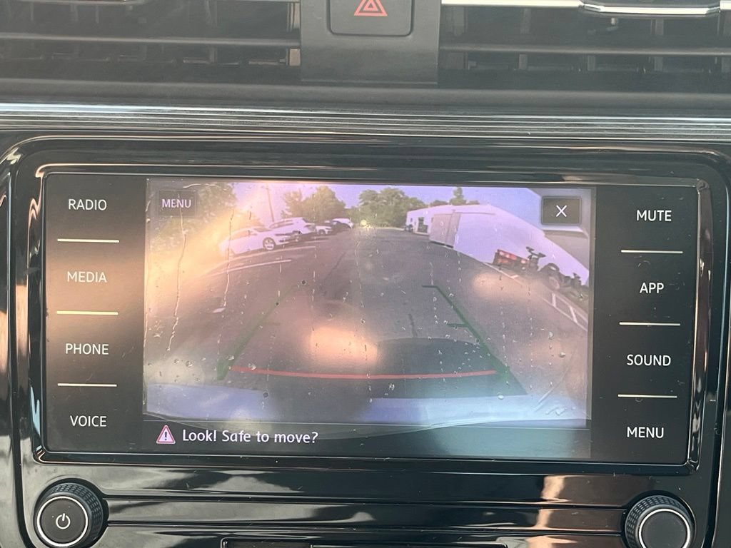 Certified 2020 Volkswagen Passat 2.0T R-Line FWD image 19