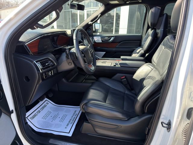 Used 2024 Lincoln Navigator Reserve AWD/4WD image 15
