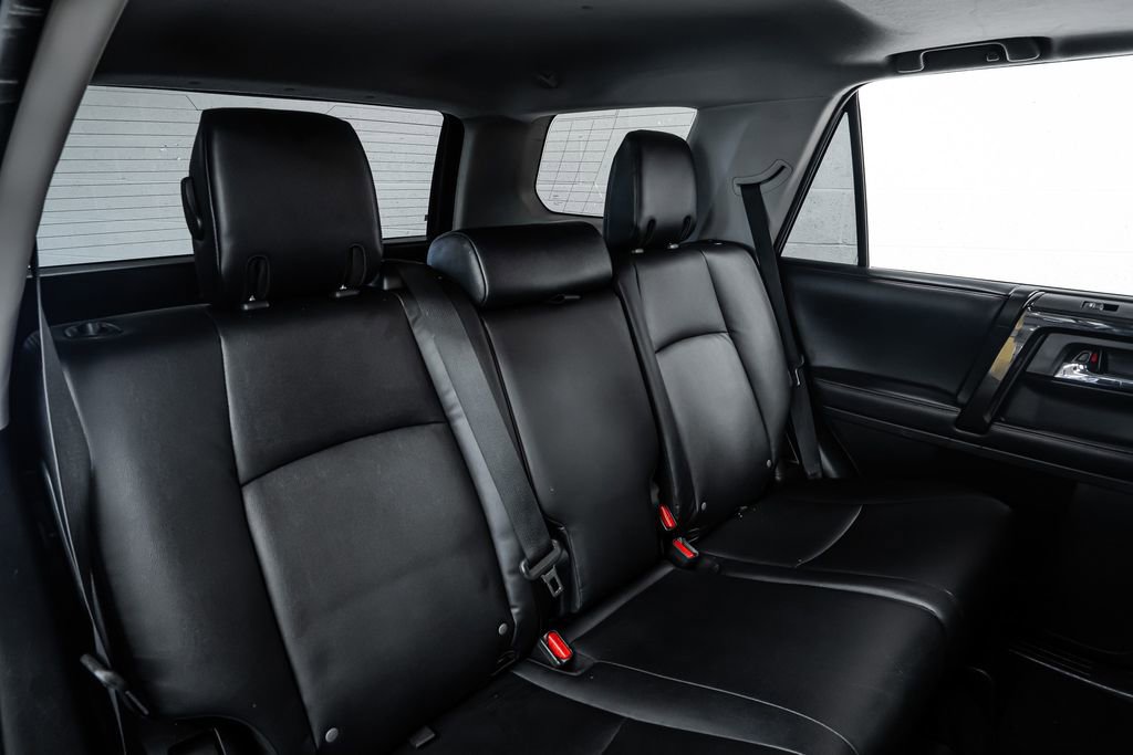 Used 2018 Toyota 4Runner TRD Off-Road Premium image 33