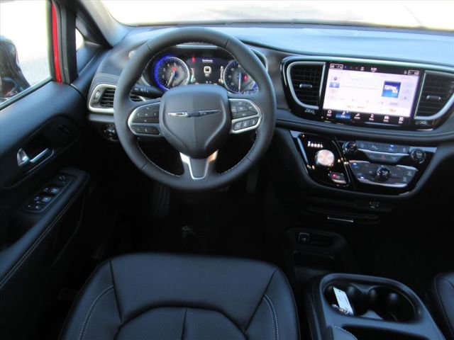 New 2026 Chrysler Pacifica Select FWD image 12