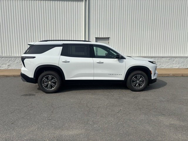 New 2026 Chevrolet Traverse LT w/ Driver Confidence Package image 17