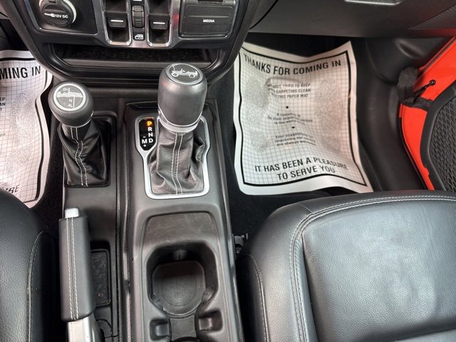 Used 2019 Jeep Wrangler Unlimited Sahara image 37