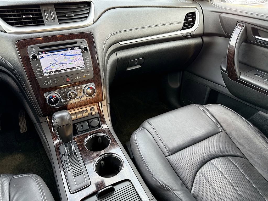 Used 2015 Chevrolet Traverse LTZ image 26