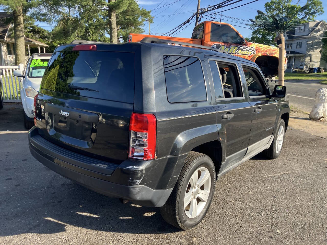 Used 2011 Jeep Patriot Sport w/ Tire & Wheel Group AWD/4WD image 7