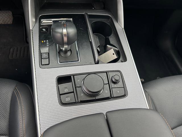Certified 2025 MAZDA CX-70 Plug-In Hybrid w/ Premium Pkg image 17