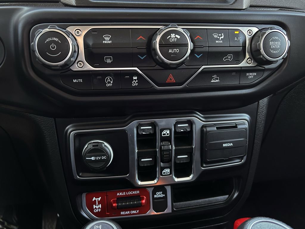 Used 2022 Jeep Gladiator Mojave w/ Trailer Tow Package image 19