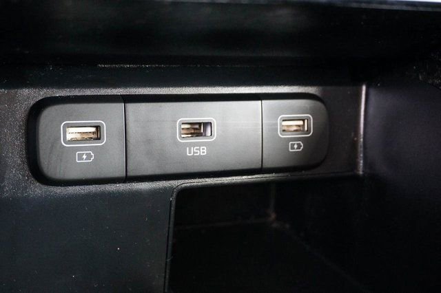 Used 2022 Kia Sorento LX image 23