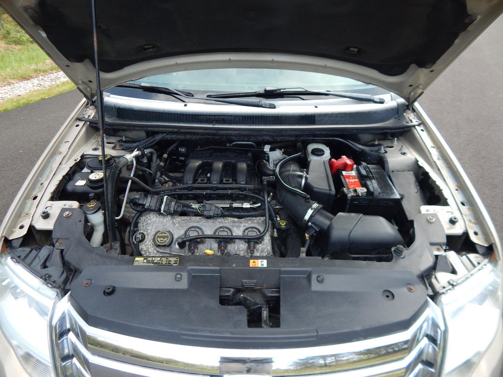 Used 2008 Ford Taurus X Limited image 28