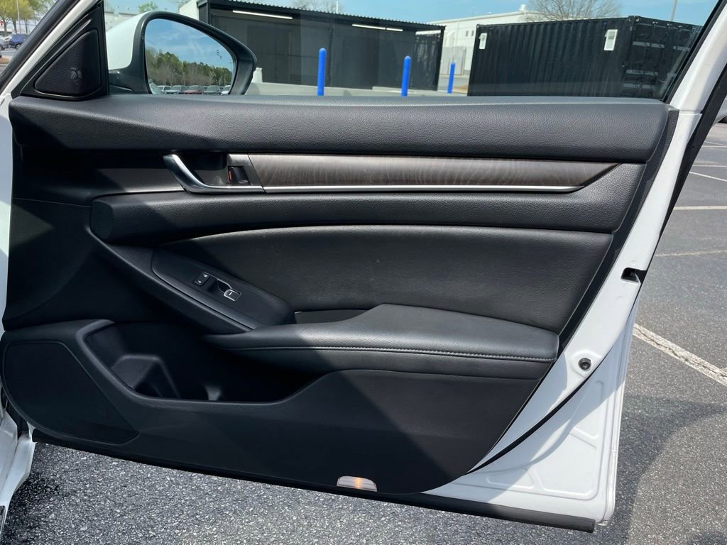 Certified 2021 Honda Accord Touring image 30