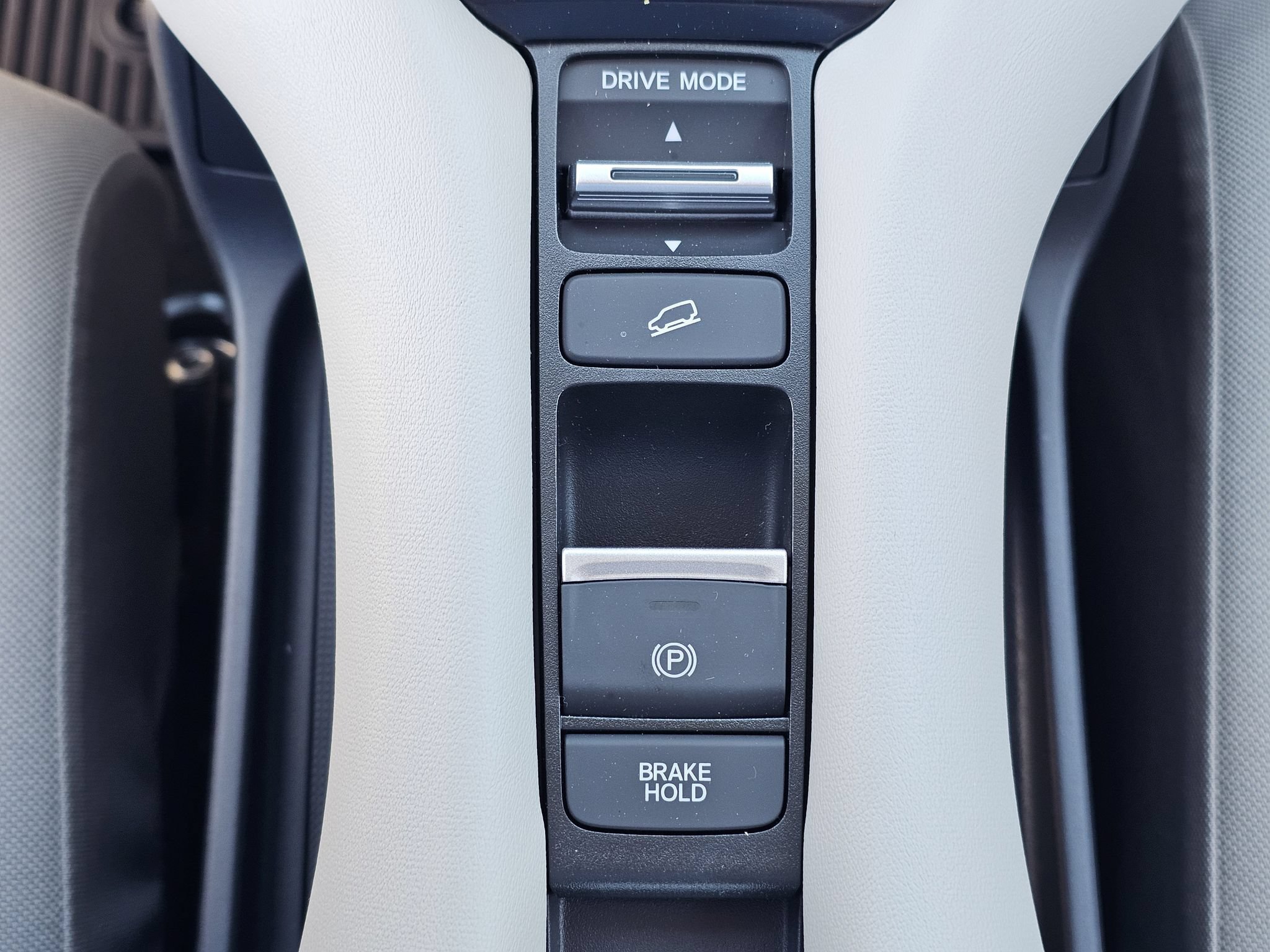 New 2027 Honda HR-V LX image 28