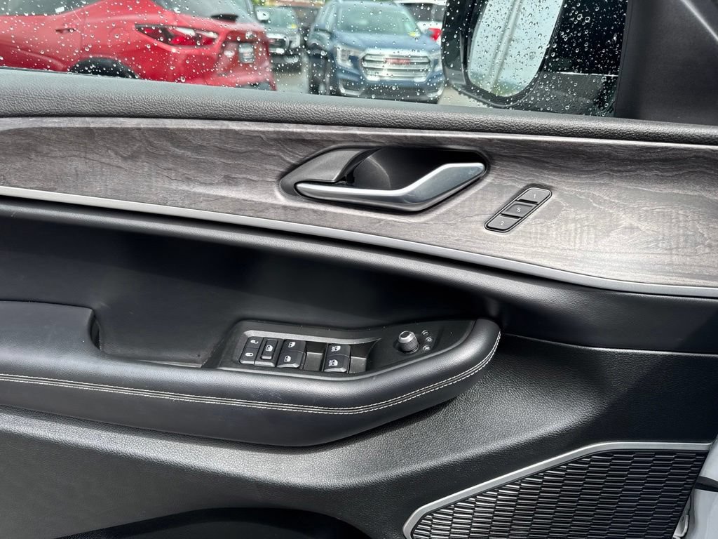 Used 2021 Jeep Grand Cherokee L Limited AWD/4WD image 11