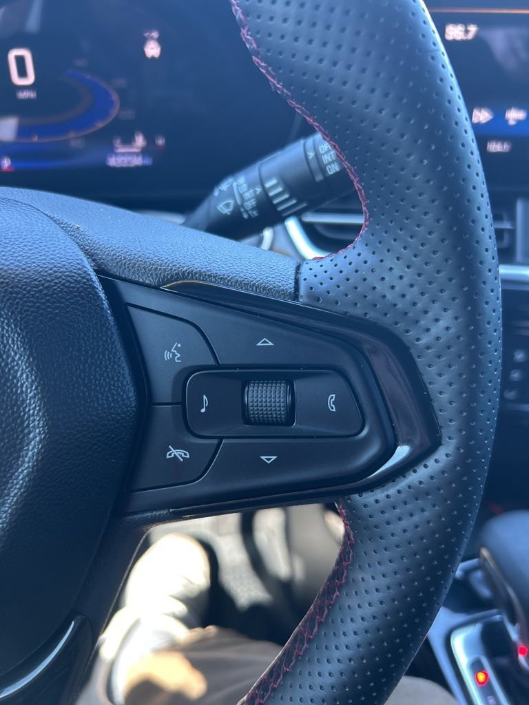 Used 2024 Chevrolet Trax RS w/ Sunroof Package image 26