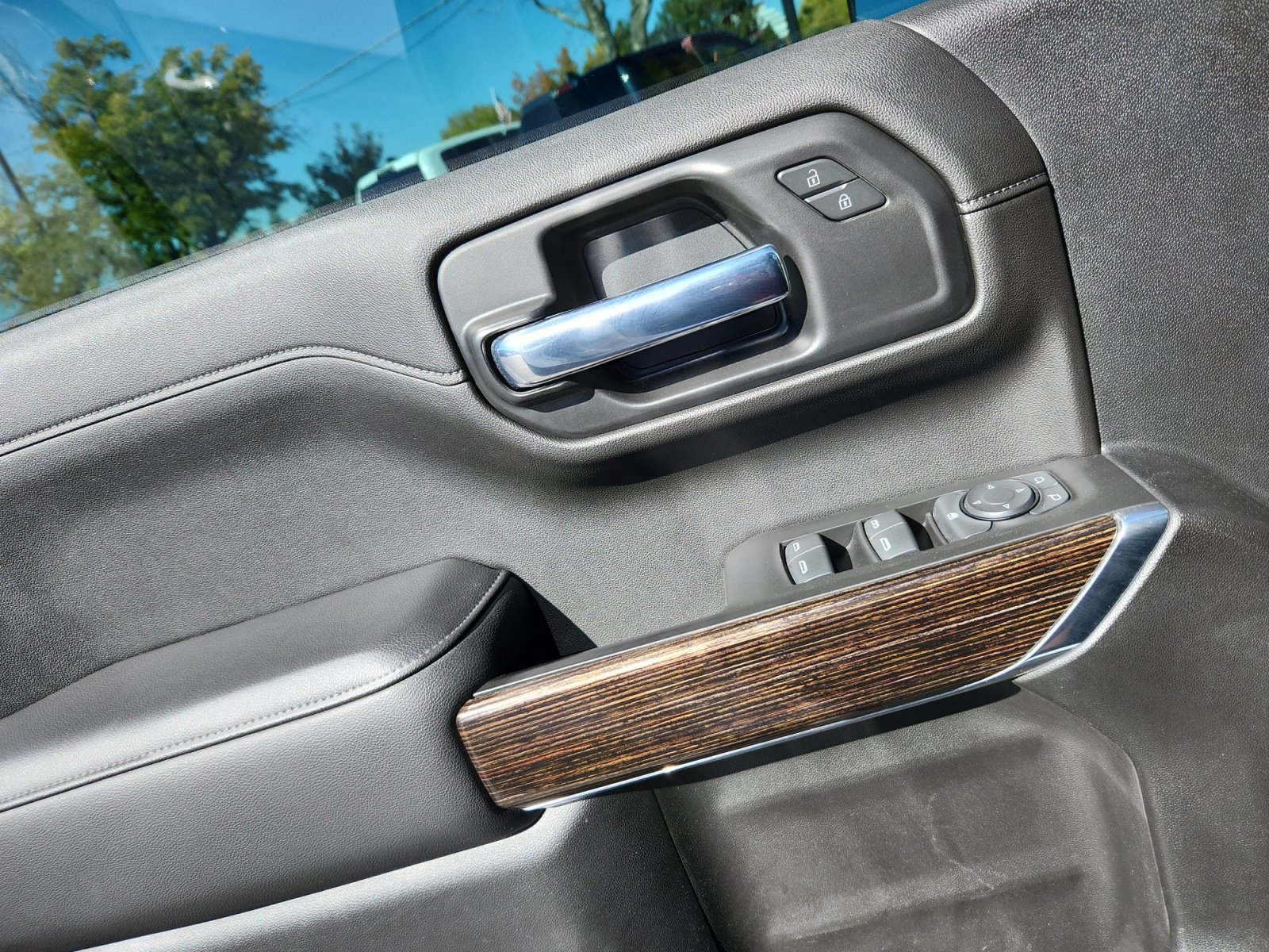 Used 2021 GMC Sierra 1500 Elevation image 16