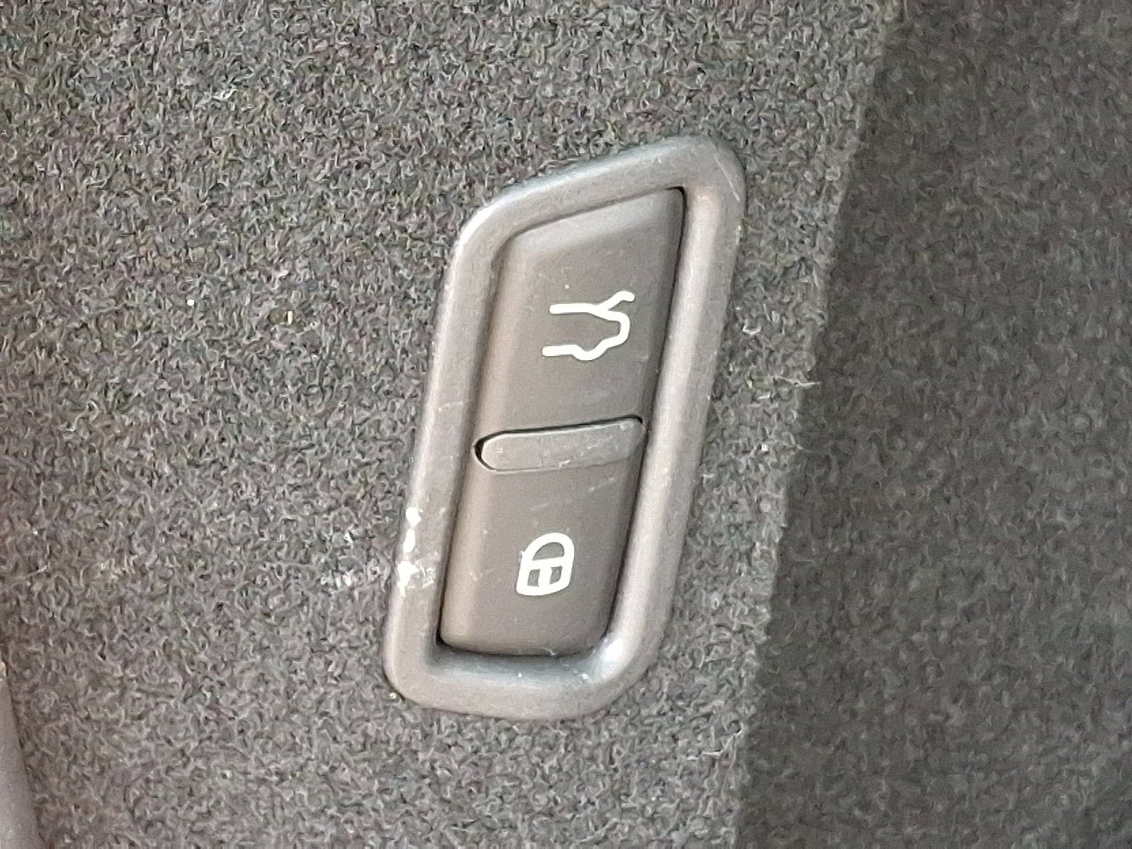 Used 2022 Maserati Levante Modena S AWD/4WD image 31