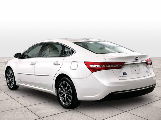 Used 2017 Toyota Avalon XLE Premium w/ All Weather Liner Package FWD image 11