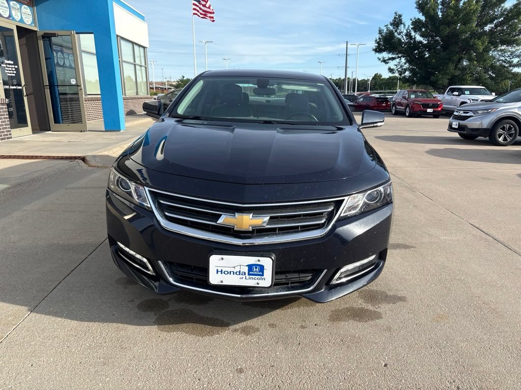Used 2018 Chevrolet Impala LT FWD image 2