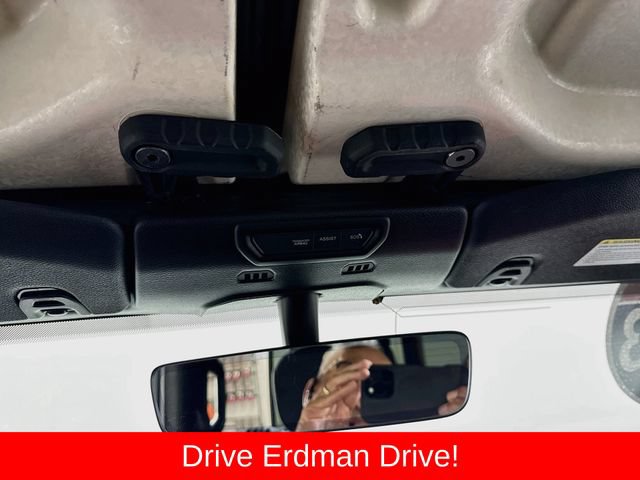 Used 2023 Jeep Wrangler Unlimited Rubicon AWD/4WD image 17