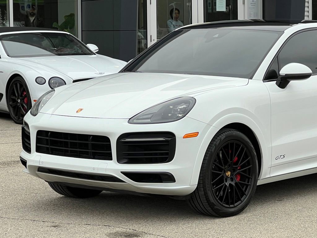 Used 2021 Porsche Cayenne GTS image 12