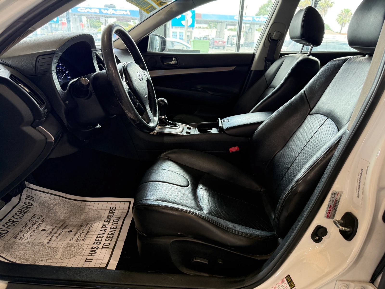 Used 2015 INFINITI Q40 w/ Navigation Package RWD image 7