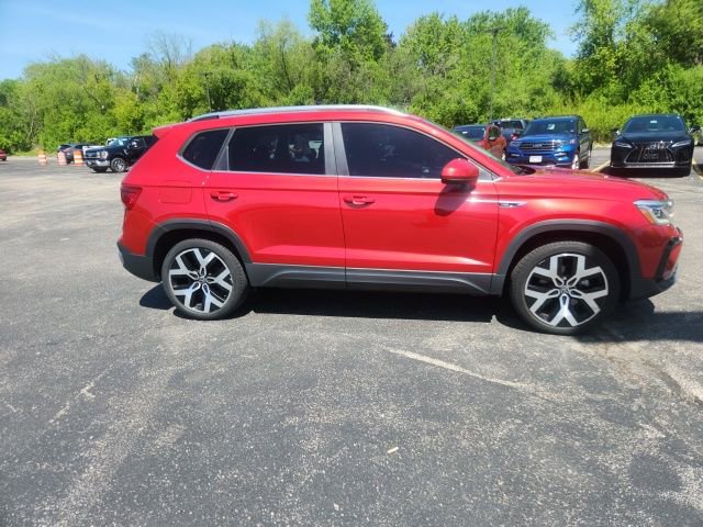 Used 2022 Volkswagen Taos SEL AWD/4WD image 5