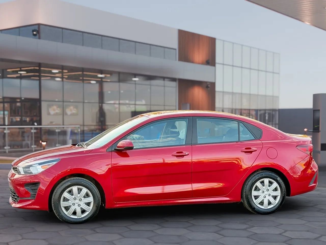 Used 2022 Kia Rio S image 6