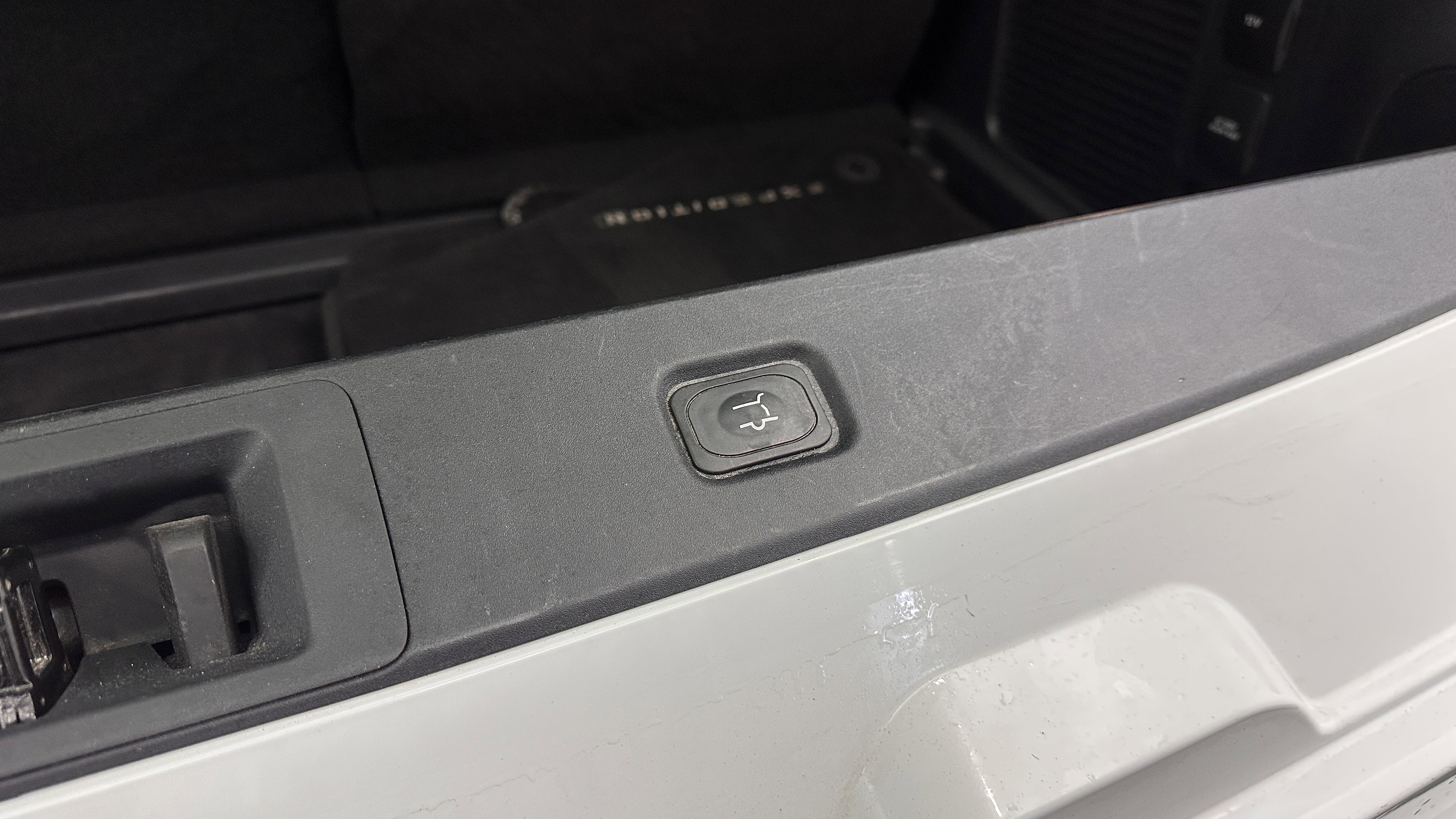 Used 2025 Ford Expedition Platinum image 32