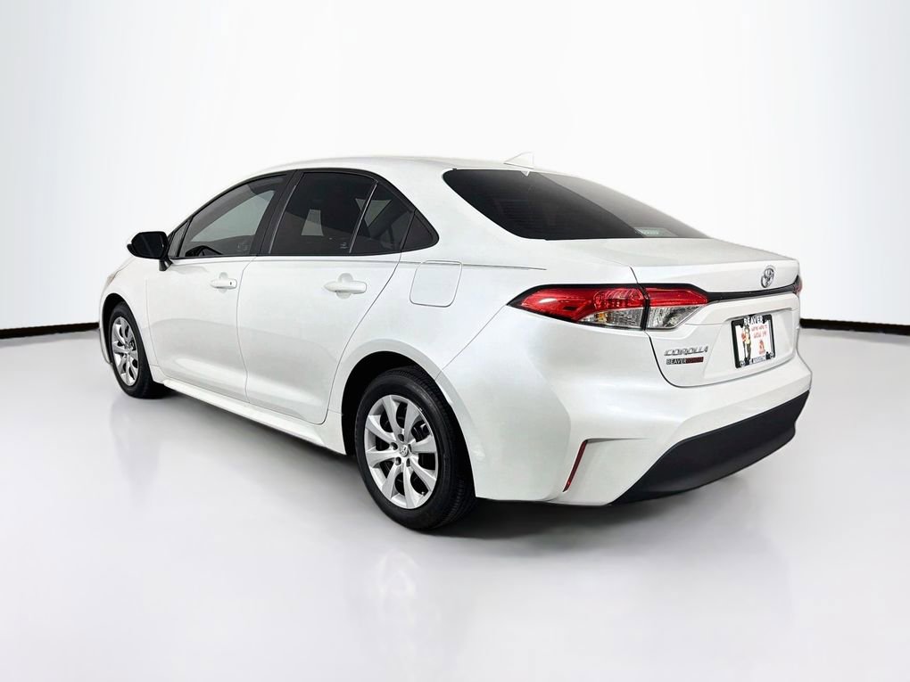 Used 2023 Toyota Corolla LE FWD image 7