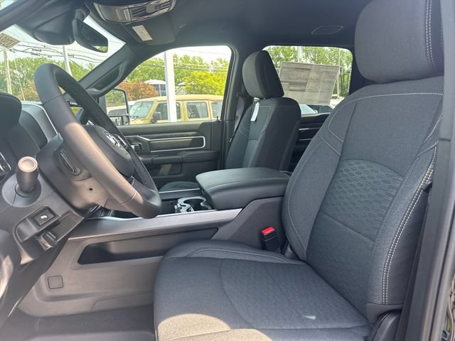 New 2026 RAM 3500 Big Horn AWD/4WD image 14