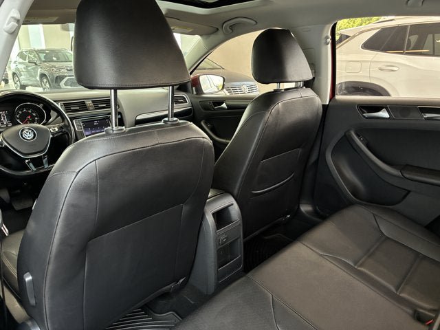 Used 2017 Volkswagen Jetta SEL FWD image 23
