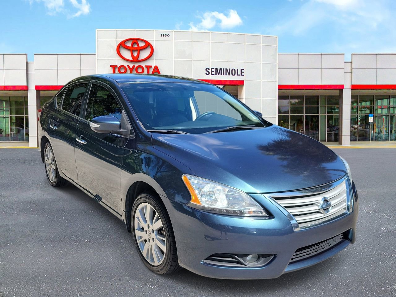 Used 2015 Nissan Sentra SL w/ Navigation Package FWD image 2