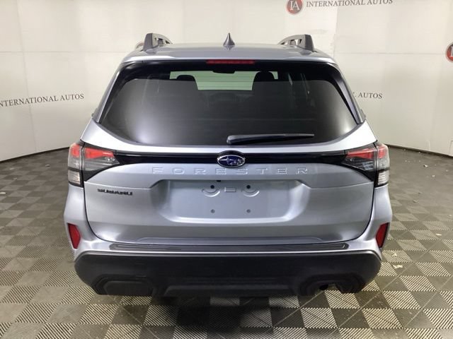 Used 2026 Subaru Forester Premium AWD/4WD image 5