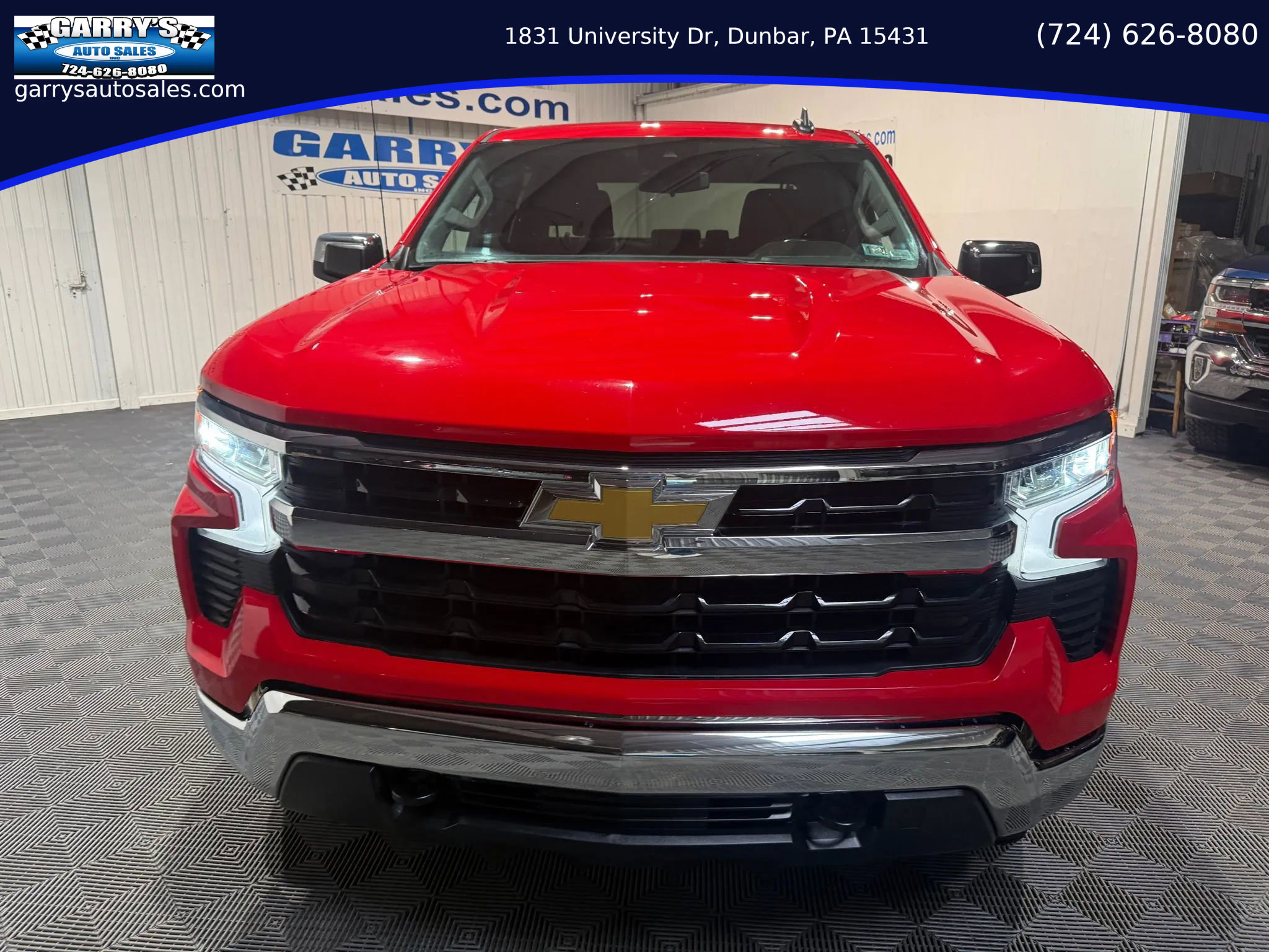 Used 2025 Chevrolet Silverado 1500 LT image 2