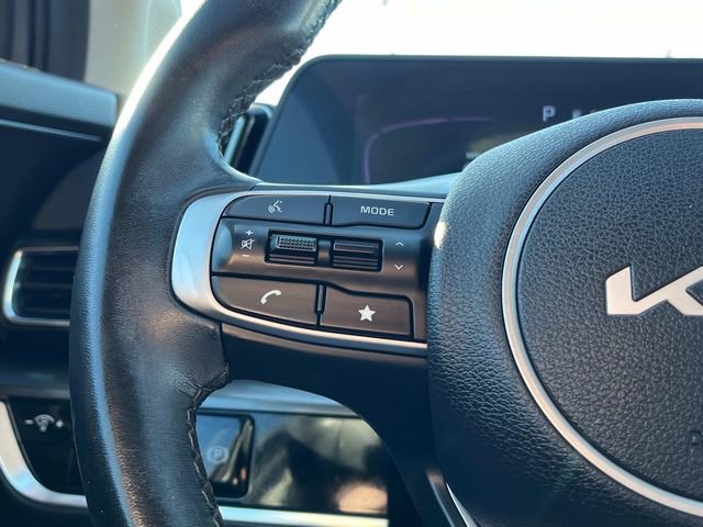 Used 2024 Kia Sportage EX image 16