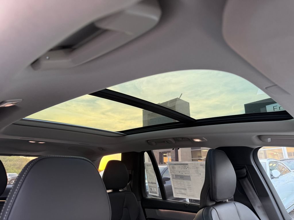 New 2026 Volvo XC90 B6 Ultra AWD/4WD image 10