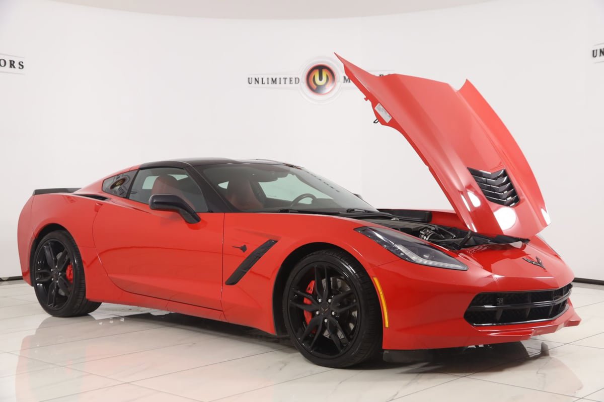 Used 2016 Chevrolet Corvette Stingray Coupe w/ 2LT Preferred Equipment Group RWD image 25