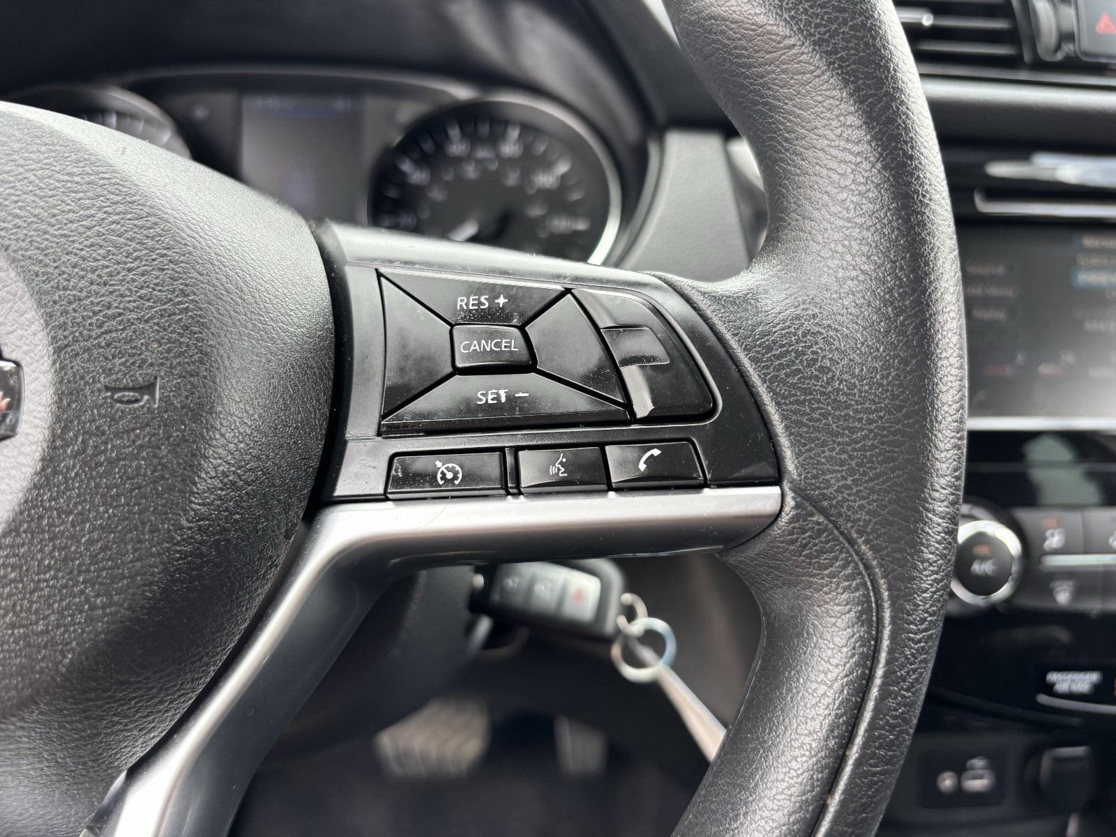 Used 2022 Nissan Rogue Sport S AWD/4WD image 28