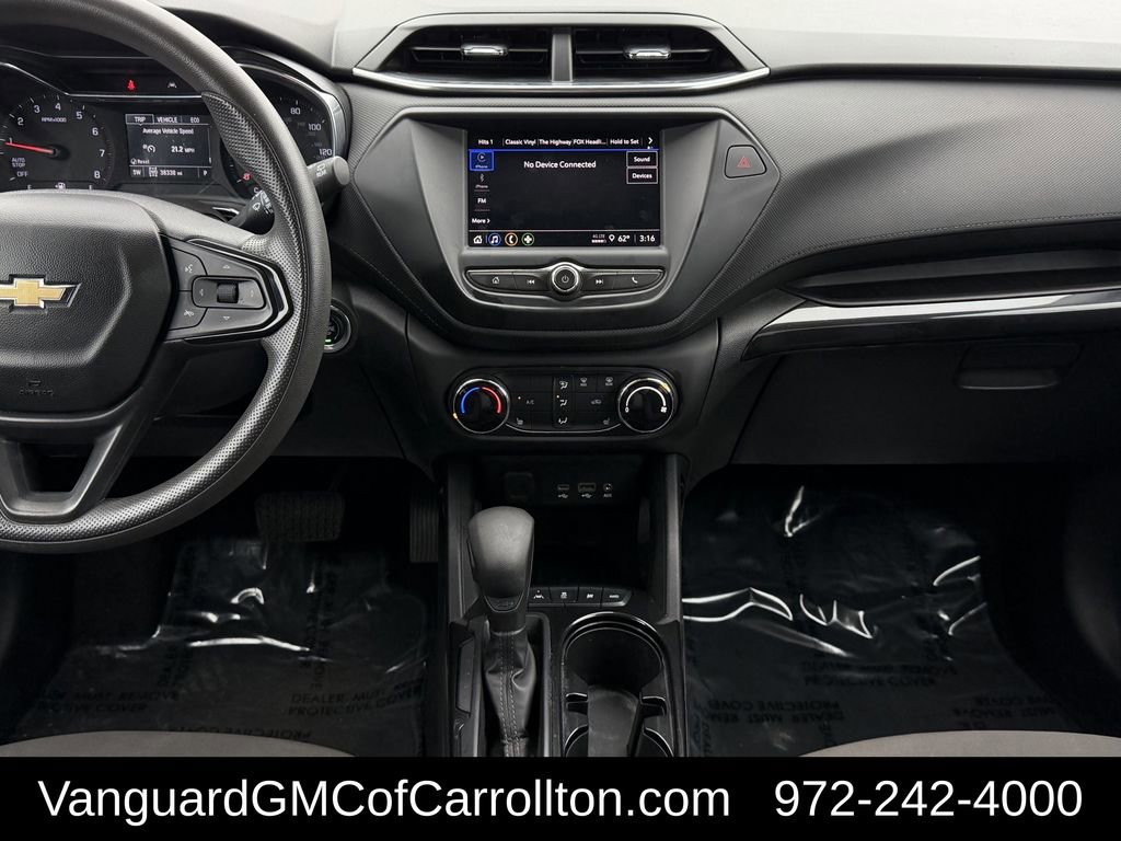 Used 2023 Chevrolet TrailBlazer LT AWD/4WD image 13