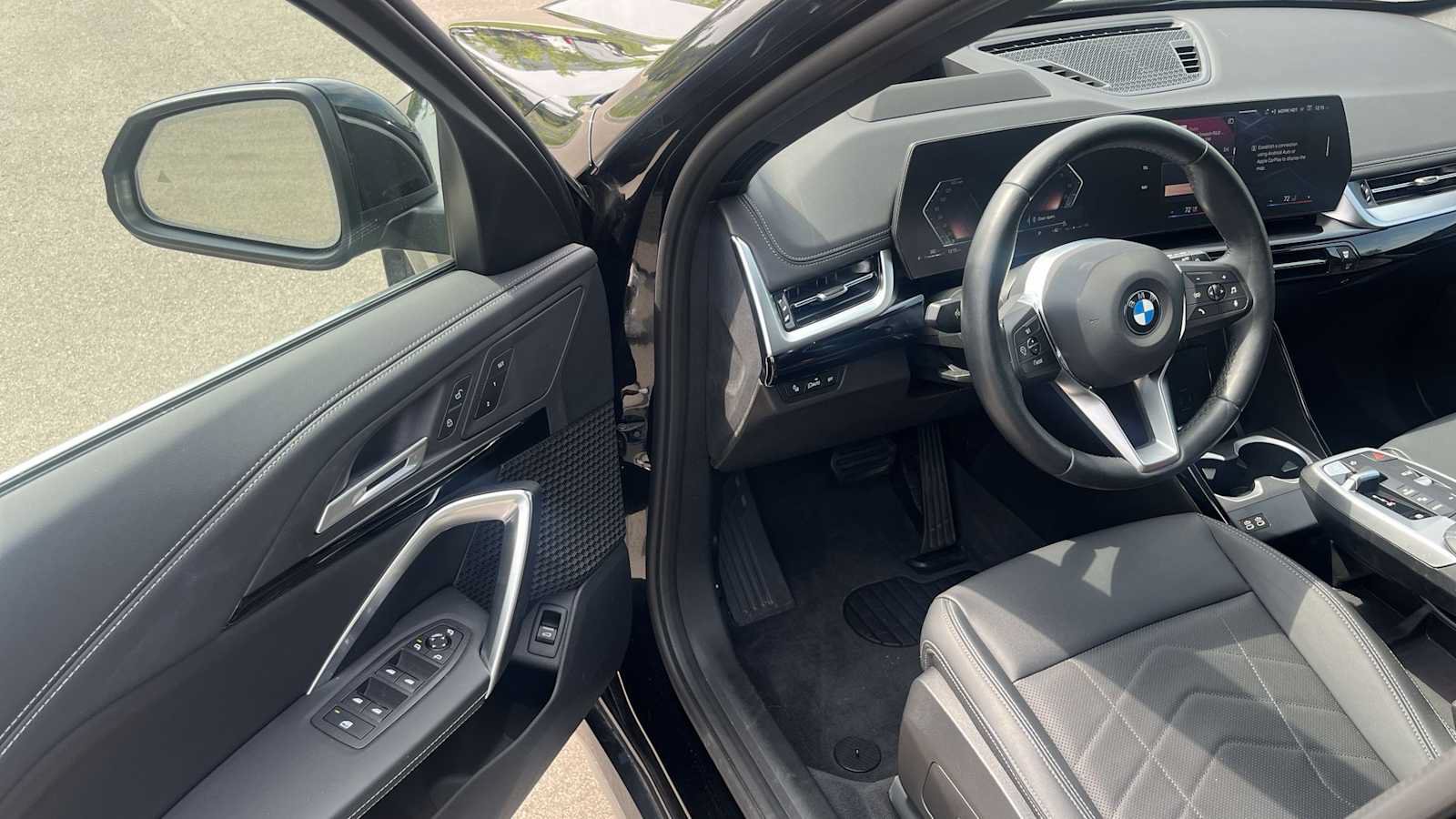 Used 2026 BMW X1 xDrive28i w/ Technology Package AWD/4WD image 15