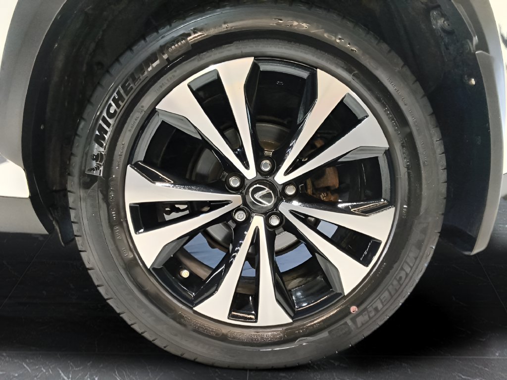 Used 2018 Lexus NX 300 F Sport AWD/4WD image 35