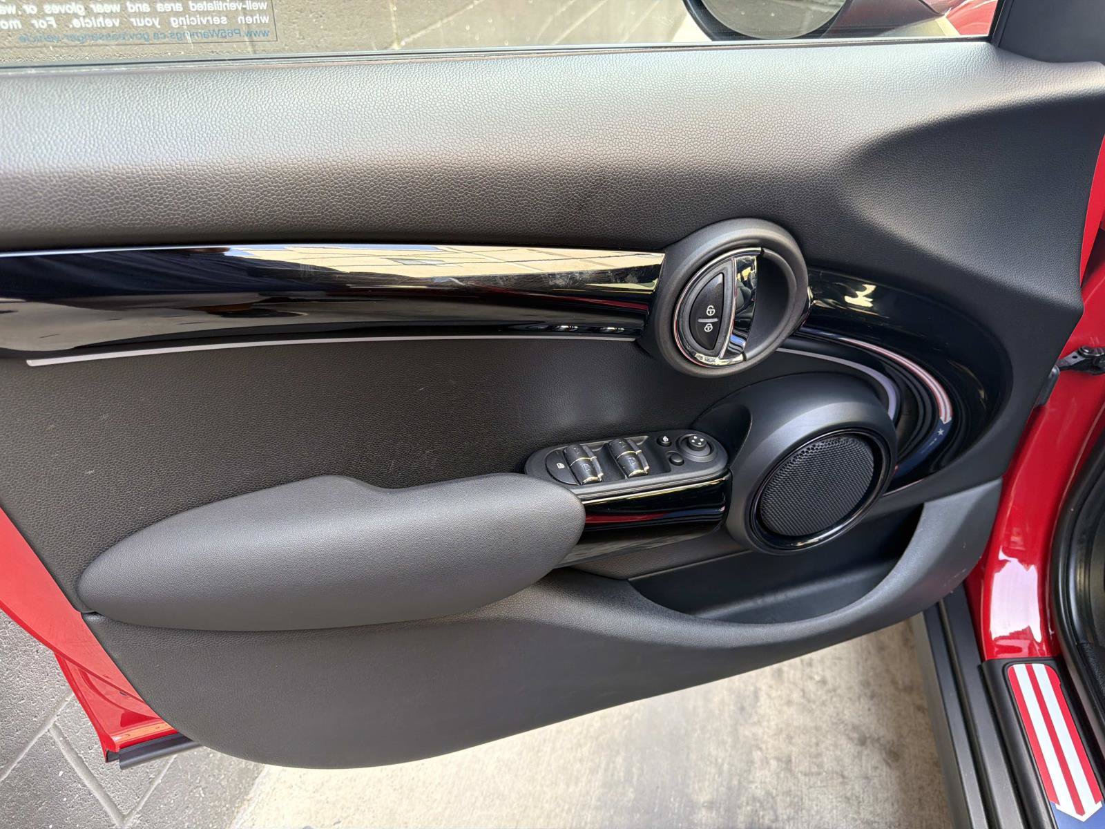 Used 2023 MINI Cooper S FWD image 11